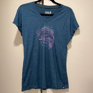 Smartwool medium tee with fish design